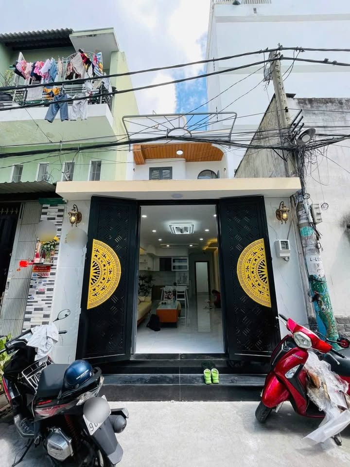 Nhà 48m² hẻm xe hơi Lê Đình Cẩn, Bình Tân - 3PN, Sổ hồng, Giá 4.9 Tỷ