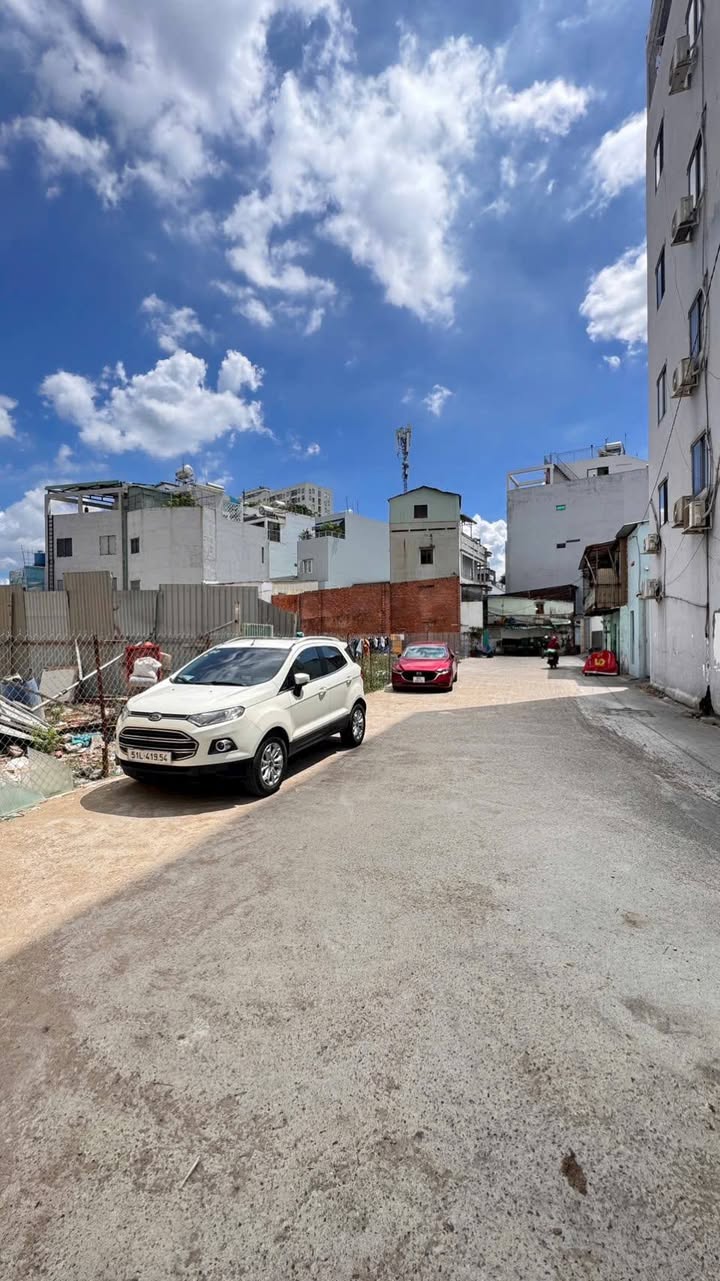 Đất nền Quận 11 78.5m² - Giá tốt hiếm có ngay Vòng Xoay Đầm Sen!