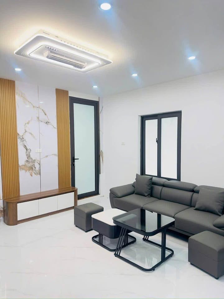 Căn hộ Tập thể Trương Định 150m² giá 5 tỷ - Full nội thất cao cấp!