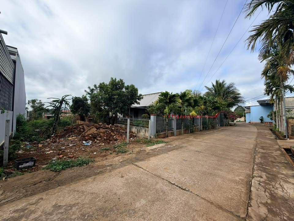 Đất nền Quảng Tiến Đắk Lắk 200m² - Gần trường Trần Phú, Giá đầu tư 55 tỷ