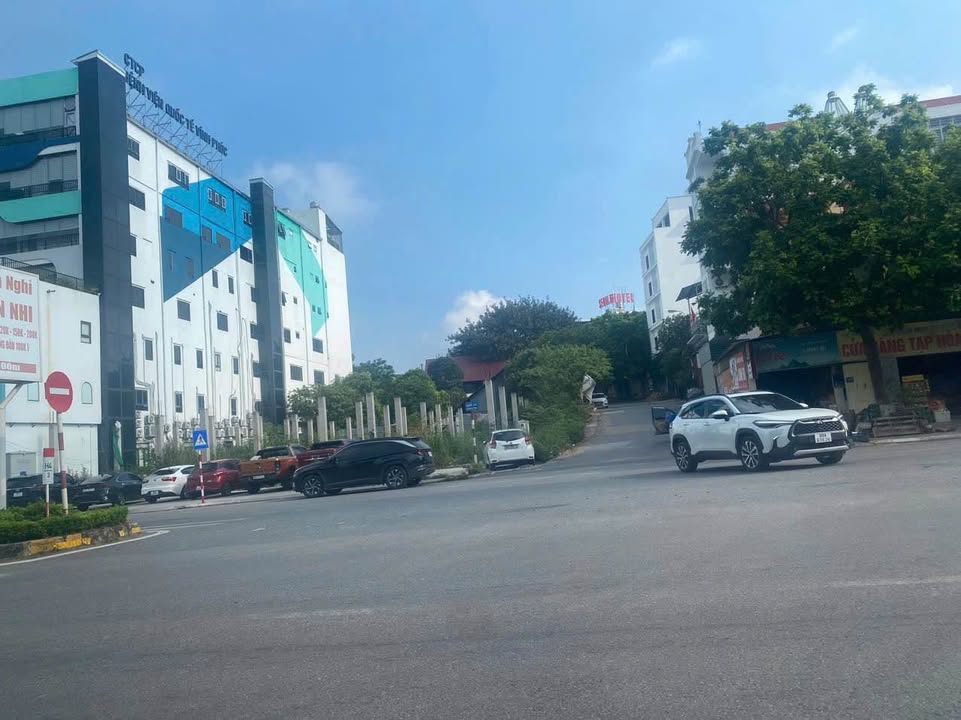 Đất Vàng Nguyễn Tất Thành, Phúc Yên 2218m² - Hai Mặt Tiền Kinh Doanh Đa Ngành