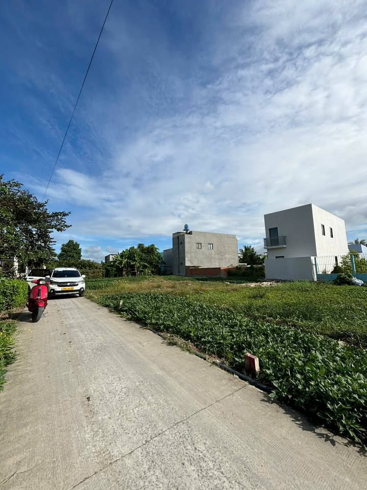 Đất nền Cần Giuộc Long An 95m² chỉ 1.25 tỷ - Sổ đỏ chính chủ!