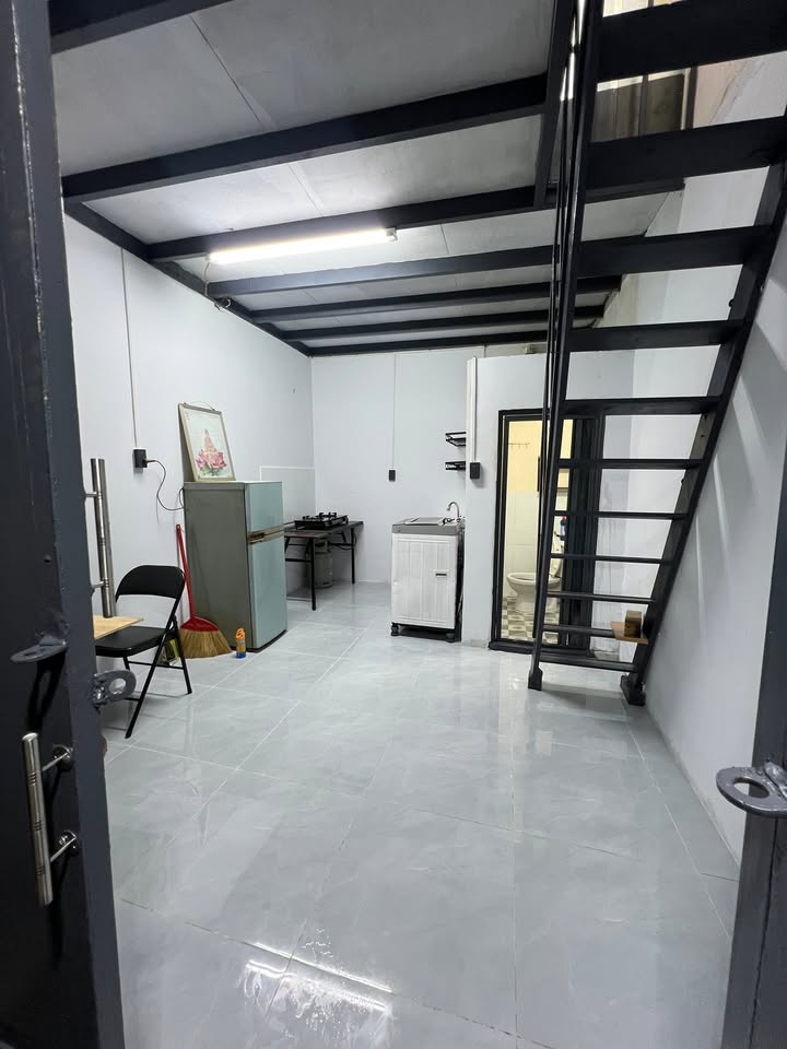 Cho thuê nhà 1 trệt 1 lầu Phường 5, Tân Bình - Sạch sẽ, sẵn nội thất