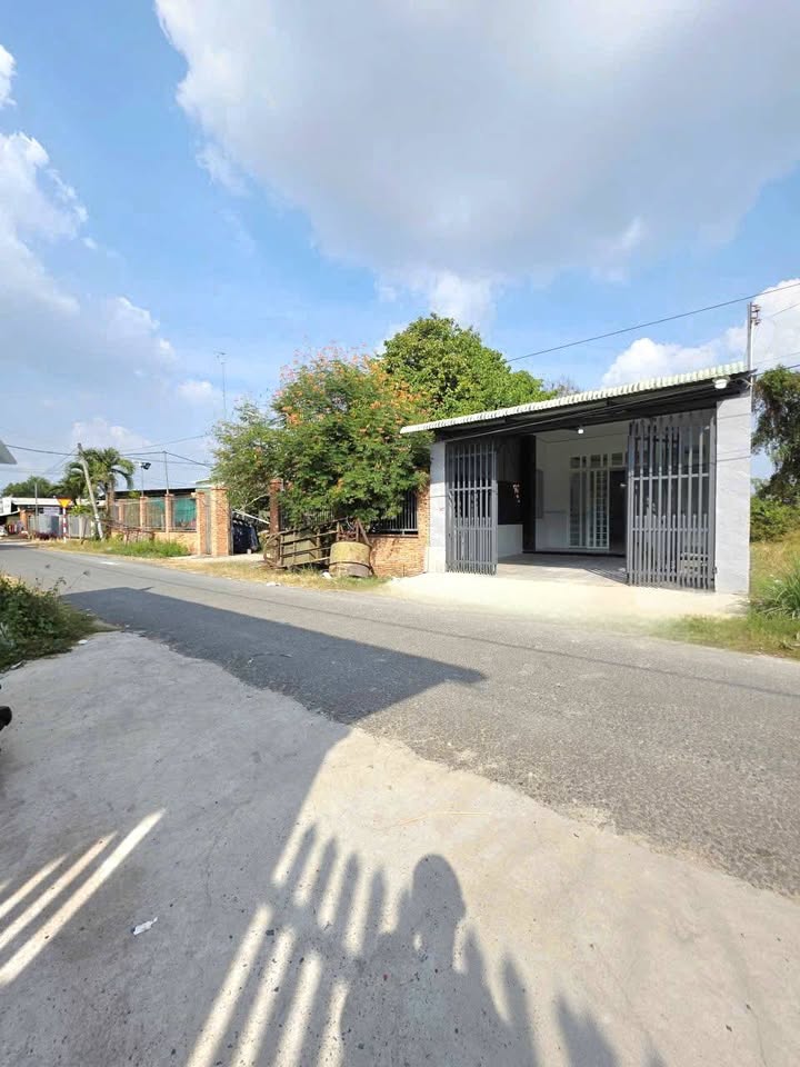 Nhà Mặt Tiền Ngô Quyền Hòa Thành 141m² - Kinh Doanh Sầm Uất, Giá 1.3 Tỷ