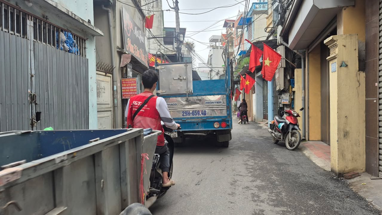 Nhà riêng Đại lộ Thăng Long 71m² giá 11 tỷ - Ô tô đỗ cửa