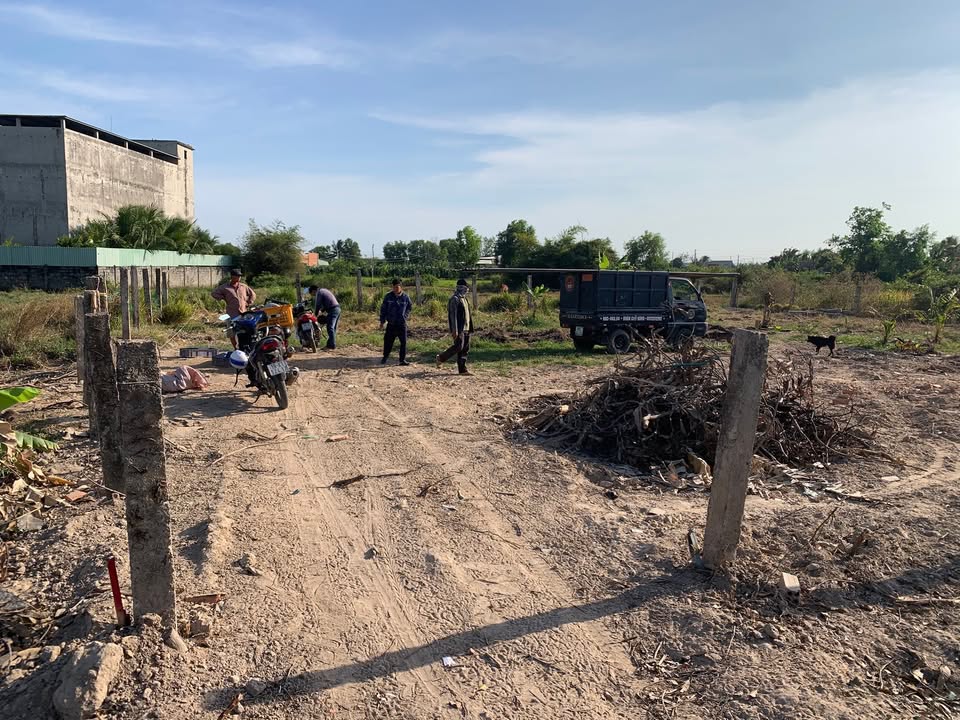 Đất Vườn Phan Thiết 700m² - Sổ Đỏ Chính Chủ, Oto Vào Tận Nơi!