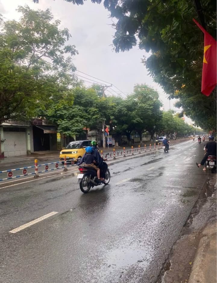 Nhà Phố Huỳnh Văn Nghệ Biên Hòa 6 Tỷ - Mặt Tiền Kinh Doanh Đắc Địa