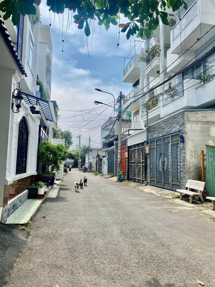 Bán Đất Linh Đông Thủ Đức 57m², Ngang 4.3m, Giá 5 Tỷ - KDC Hiện Hữu