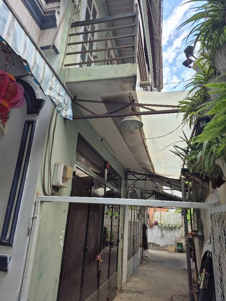 Nhà Riêng Tân Sơn Nhì 46m² - 4.3 Tỷ - Sổ Hồng Sẵn, Tiện Sơn Sửa!