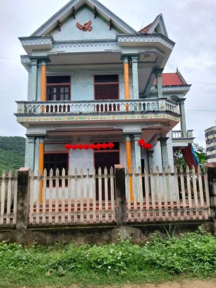 Bán Gấp Nhà 2 Tầng 287m² Mặt Tiền 10m Võ Miếu, Phú Thọ - Giá Hơn 1 Tỷ