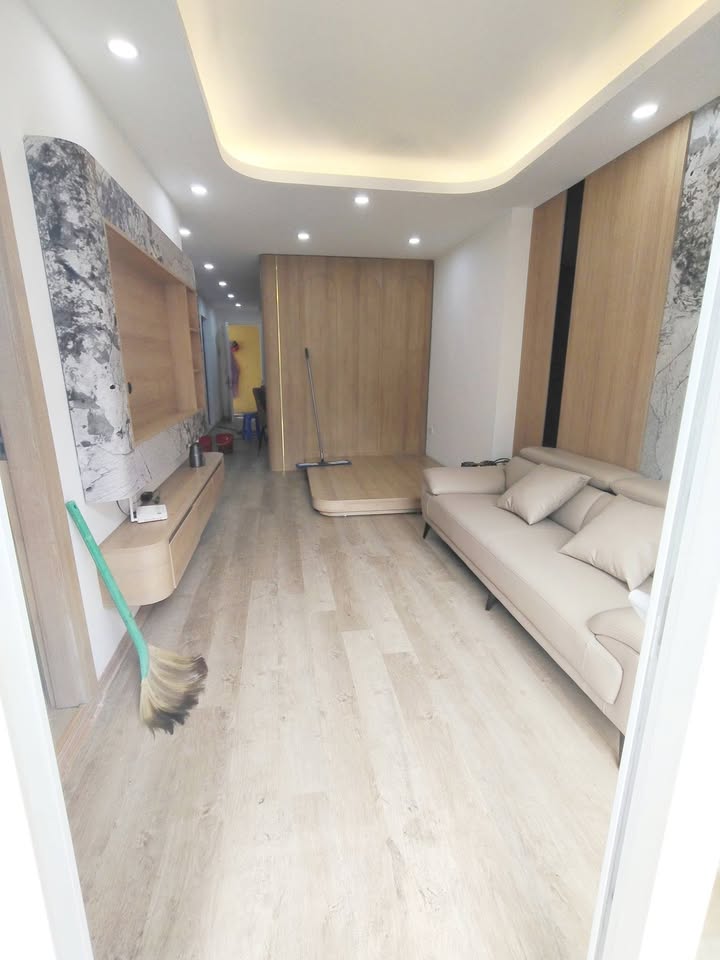 Căn hộ Tập thể Nguyễn Chí Thanh 80m² - Full nội thất cao cấp, vào ở ngay!