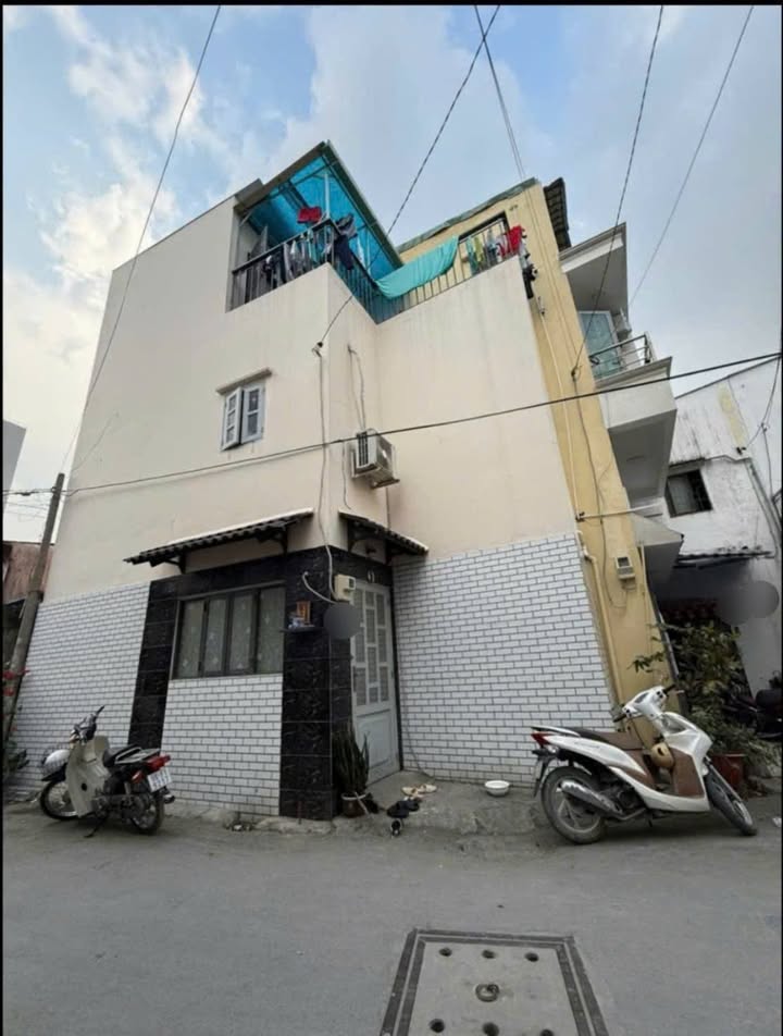 Nhà Âu Cơ Tân Bình 21m² - Hẻm 8m, Ô tô vào tận nhà!