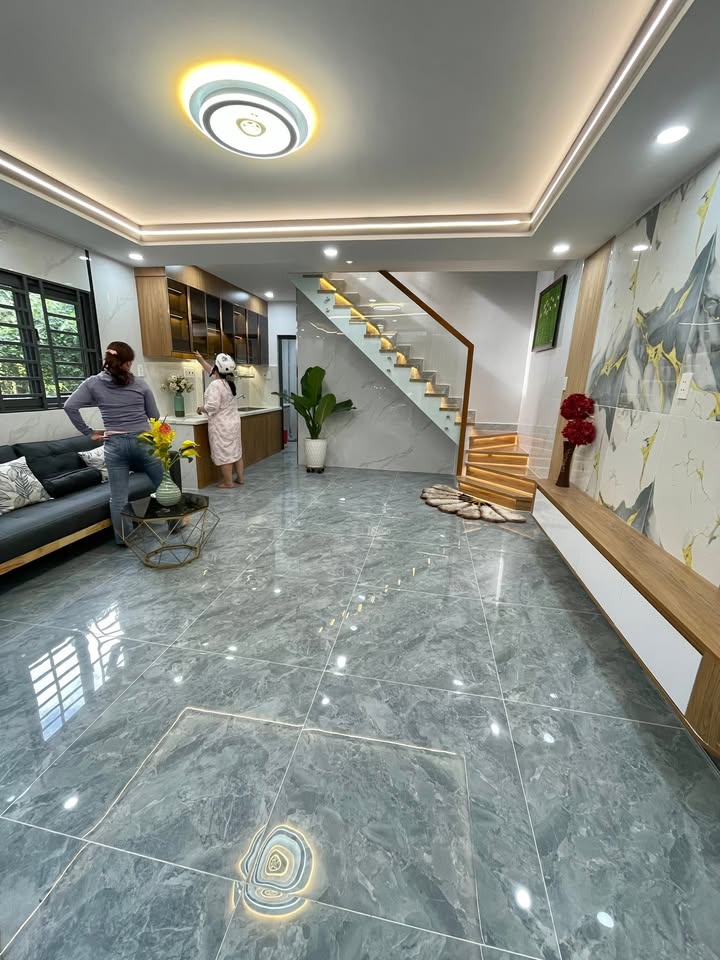 Nhà 45m² Đường Chiến Lược, Bình Chánh - Full Nội Thất, Sẵn Sàng Về Ở