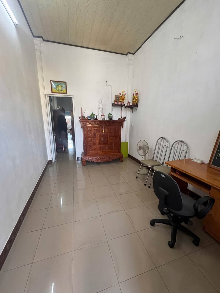 Nhà 2 Tầng Huế 57m² - Sẵn Sàng Ở Ngay, Vị Trí Đắc Địa!