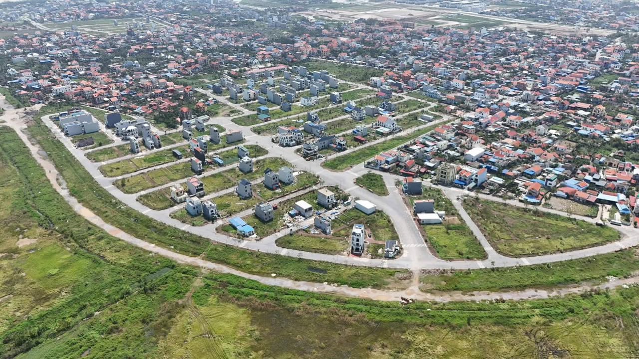 Townhouse TĐC Bắc Sông Cấm 135m² - Sổ hồng sẵn, giá tốt