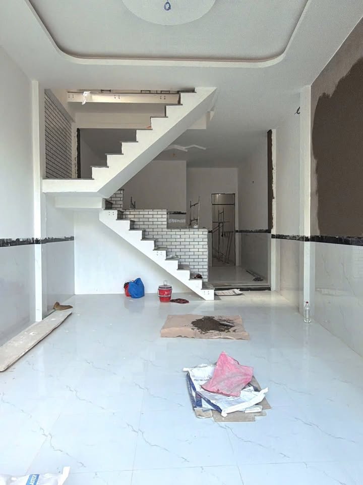 Nhà Hẻm Hoàng Văn Thu, Quy Nhơn - 78m² 2 Tầng, 3PN - Giá 3 Tỷ