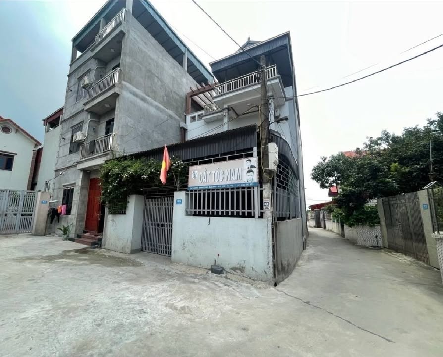 Bán nhà Mai Đình Sóc Sơn 135m² - Lô góc 3 mặt tiền, sẵn dòng tiền!