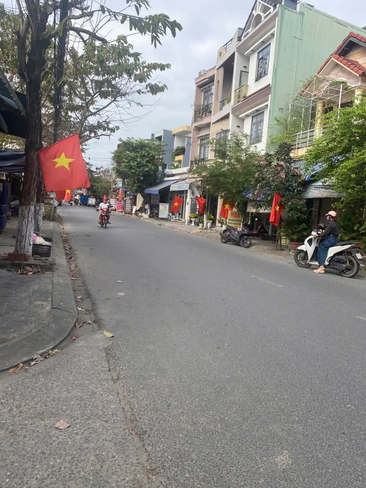 Nhà Phố Tô Hiệu, Liên Chiểu 111m² - Mặt tiền kinh doanh sầm uất!