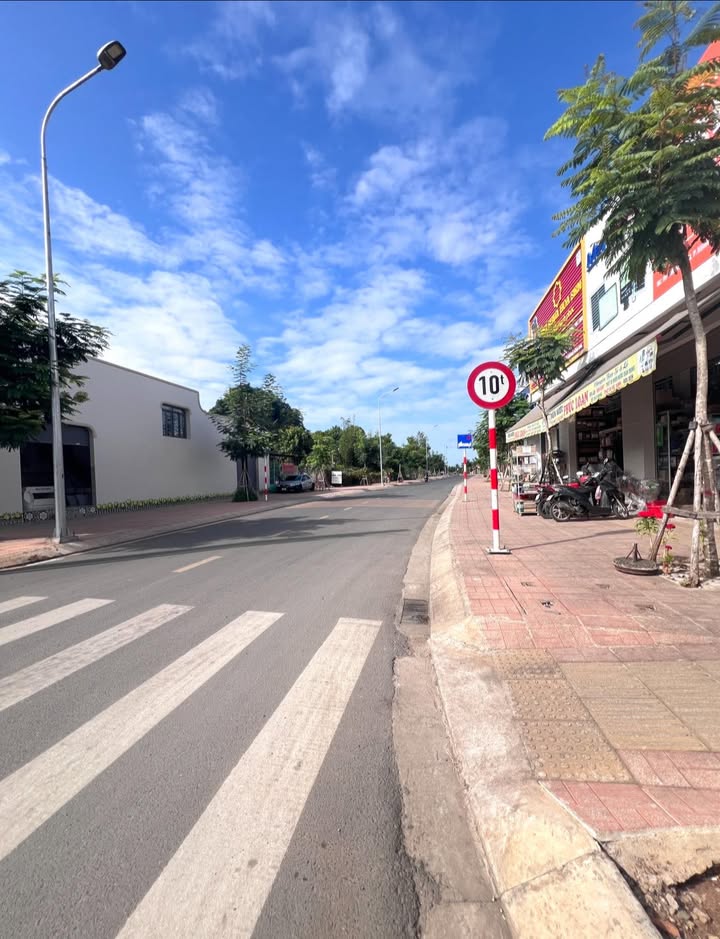 Đất nền Bình Lộc, Long Khánh 160m² - Sổ đỏ chính chủ, tiềm năng sinh lời!