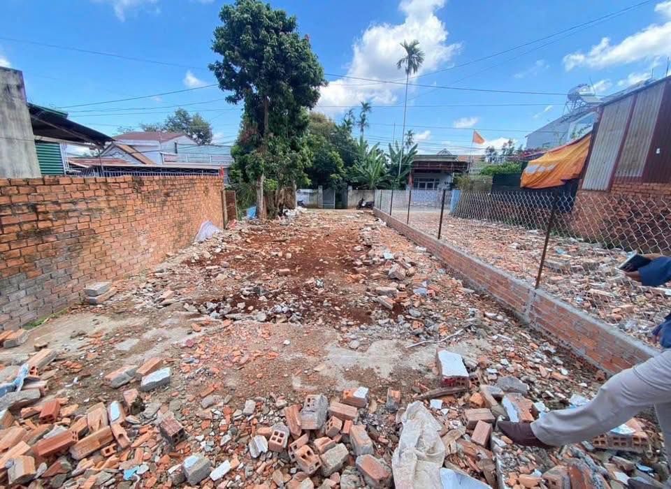 Bán đất thổ cư 114m² mặt tiền đường Phạm Văn Đồng, BMT - Giá 1.85 tỷ