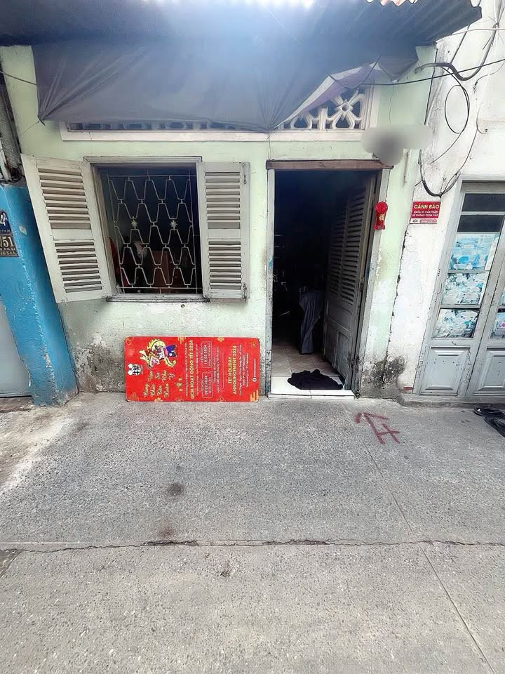 Nhà Riêng Quận 4 36.3m² – Sẵn Sàng Ở Ngay, Sổ Hồng Sẵn