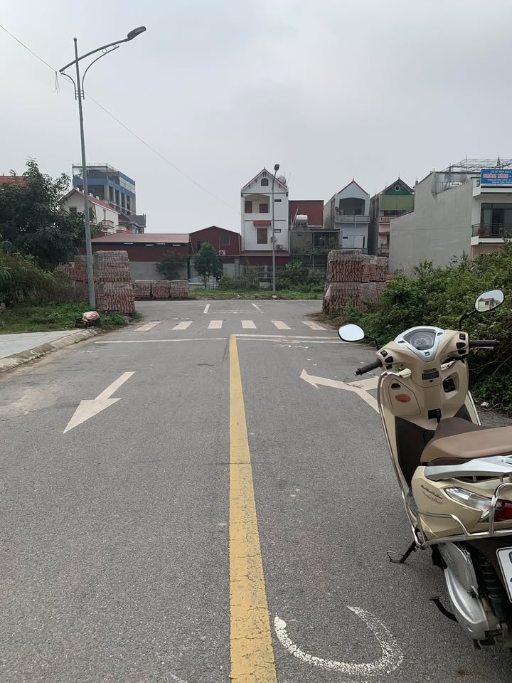 Đất nền Đồng Sơn, TP Bắc Giang 100m² - Sổ đỏ chính chủ!