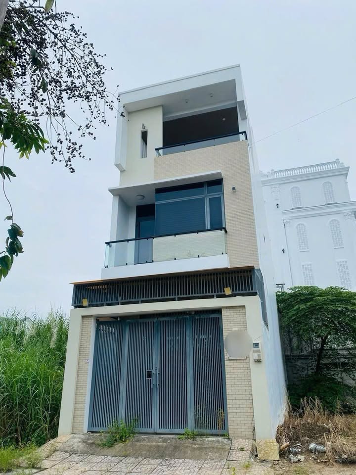 Nhà 2 Lầu KDC Văn Hóa Tây Đô 100m² - Chính chủ bán, sổ hồng sẵn!