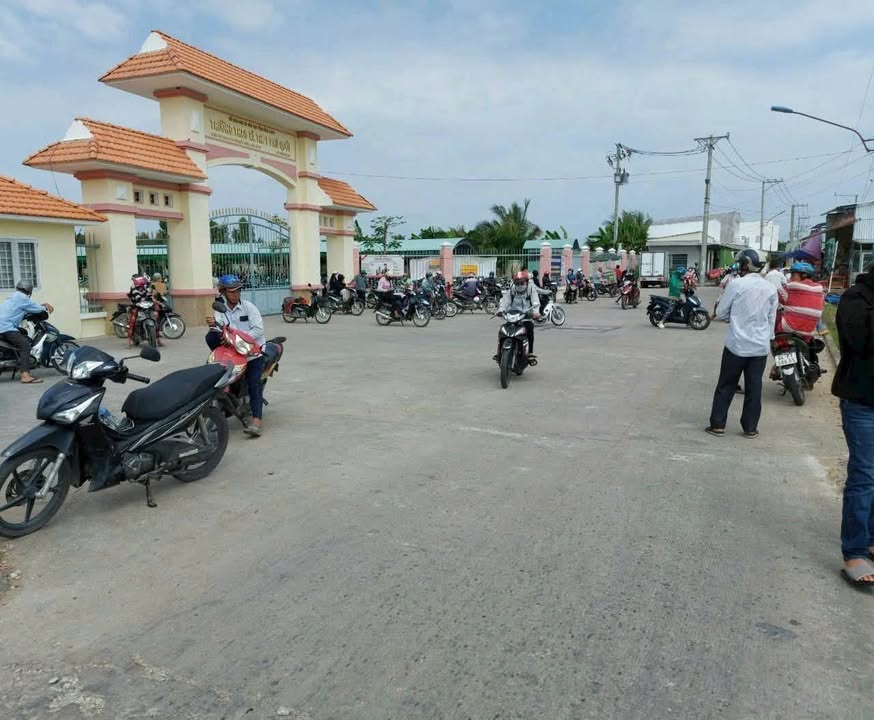 Đất nền Phú Quới Long Hồ 126m² giá 399 triệu - Sổ đỏ chính chủ