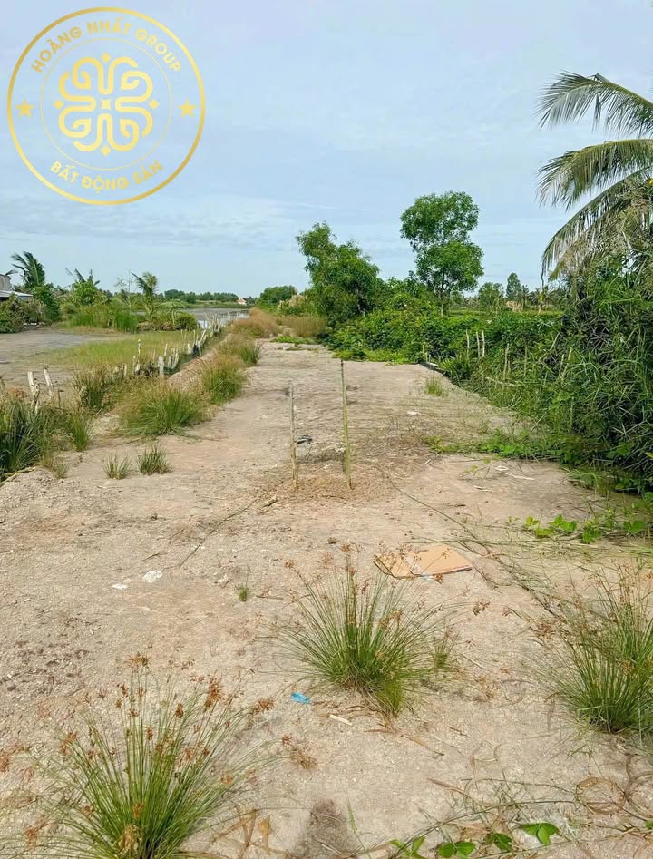 Bán Đất Nền 2 Mặt Tiền View Kênh 329m² Cà Mau - Giá 980 Triệu