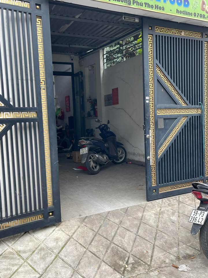 Mặt bằng Đô Đốc Long, Tân Phú 30m² - Mặt tiền kinh doanh, chỉ 6.5 triệu!