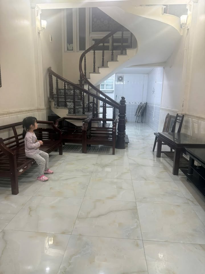 Nhà riêng Phường Nam Hải 70m² - Ô tô đỗ cửa, sẵn sàng ở ngay!