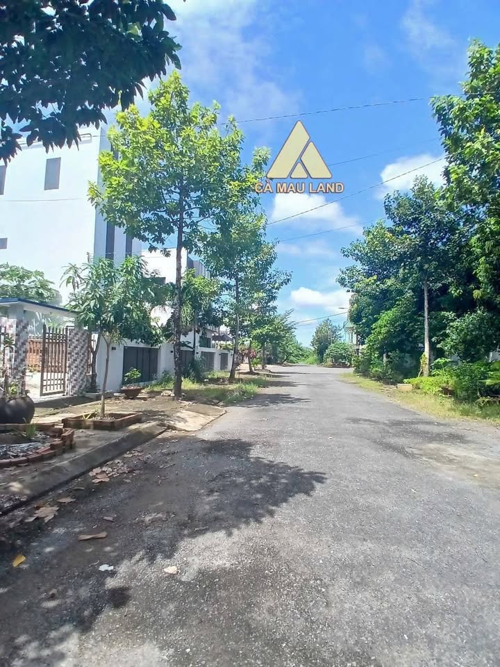 Bán Nền Đất 122m² Đường Lê Đức Thọ, Cà Mau - Sẵn Sổ Hồng