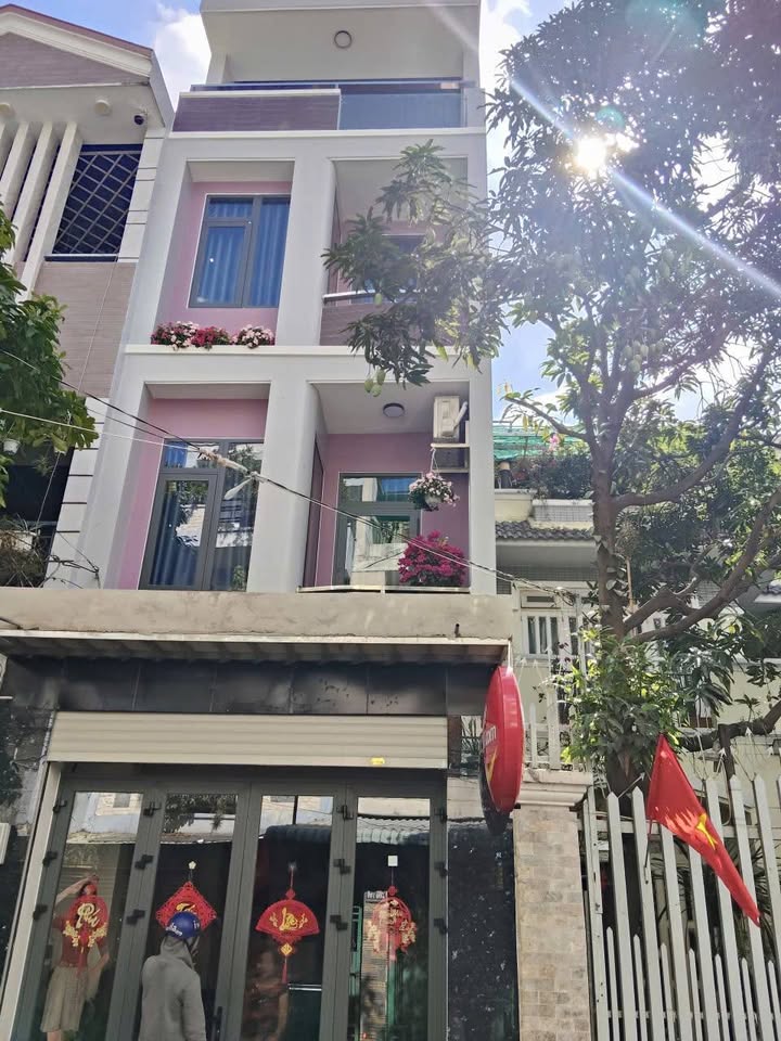 Nhà riêng Kênh Tham Lương, Bình Tân 60m² giá 7 tỷ - Ô tô vào tận nhà!