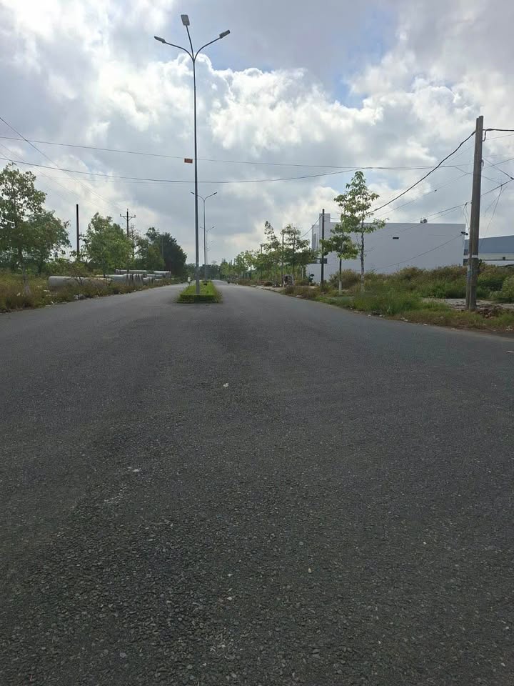 Đất Mặt Tiền Đường 2 Vĩnh Long 112m² - Sổ Đỏ Sẵn Sàng