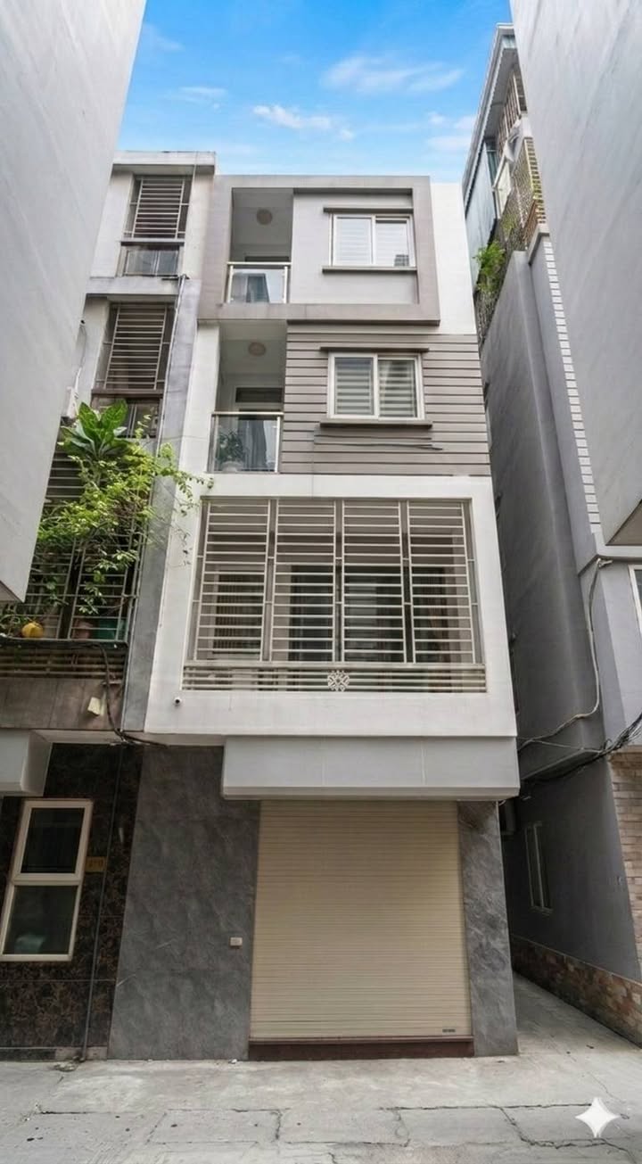 Nhà Mặt Tiền Kinh Doanh Hoàng Hoa Thám, Ba Đình 43m² - 5 Tầng, Giá 14.9 Tỷ