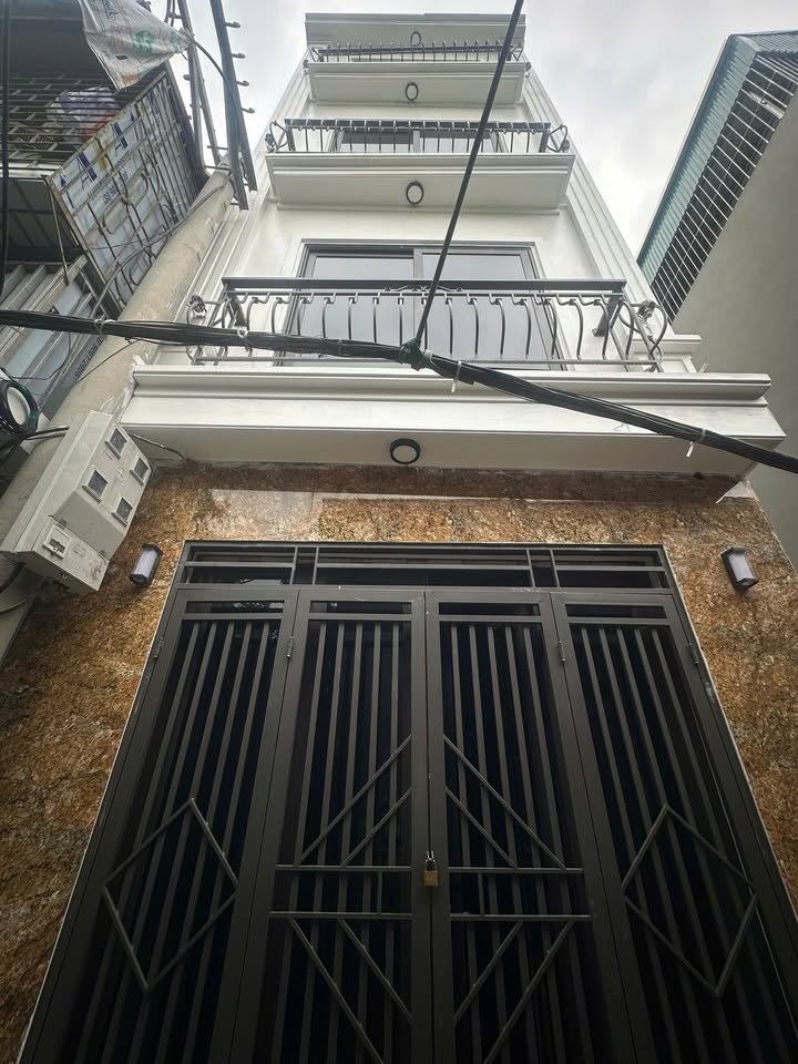 Nhà Riêng Dương Nội, Hà Đông 40m² - Chính chủ bán, 5 tầng hiện đại!
