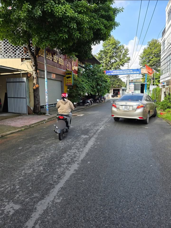 Bán Đất Vườn 971m² Mặt Tiền Kinh Doanh Dĩ An, Bình Dương - Giá 24.5 Tỷ