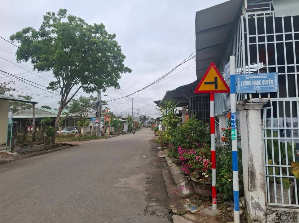 Đất nền Kon Tum 154m² chỉ 400 triệu - Sổ đỏ chính chủ, hẻm ô tô thông thoáng!