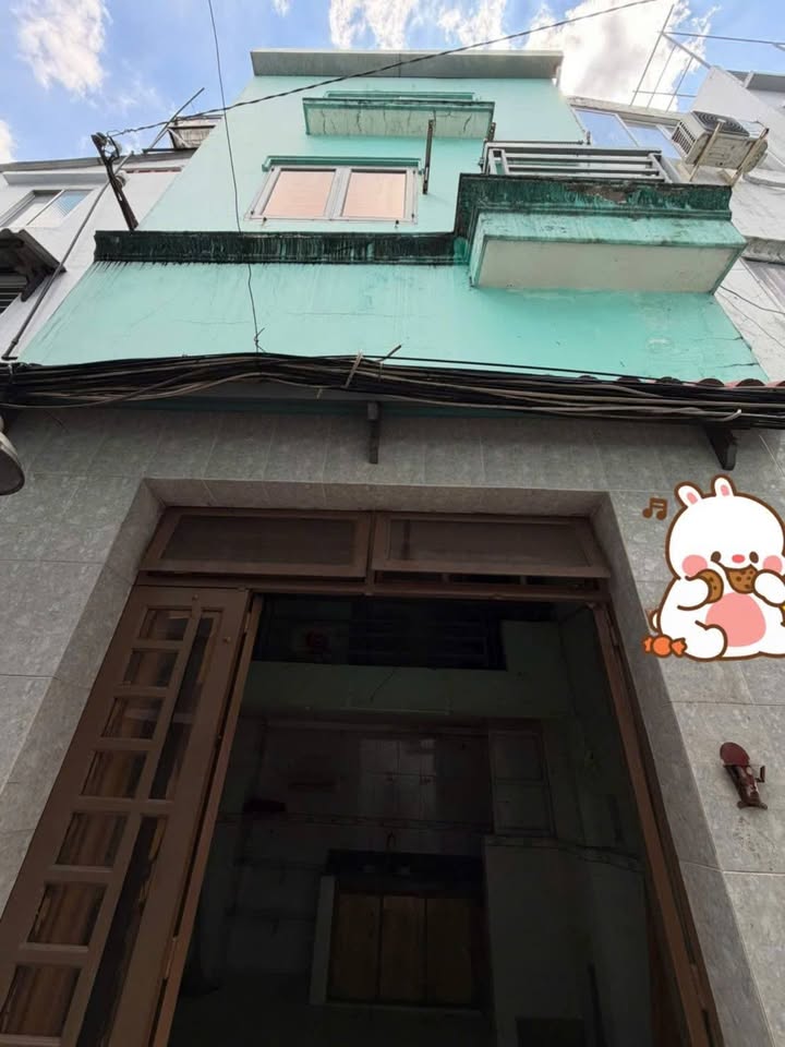 Nhà Nguyễn Trãi Q5 15m² 3.68 Tỷ - Vị trí đẹp, sổ hồng sẵn!