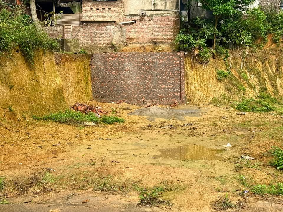 Đất nền Phường Âu Cơ 97.5m² - Đường to ô tô, tiềm năng tăng giá!