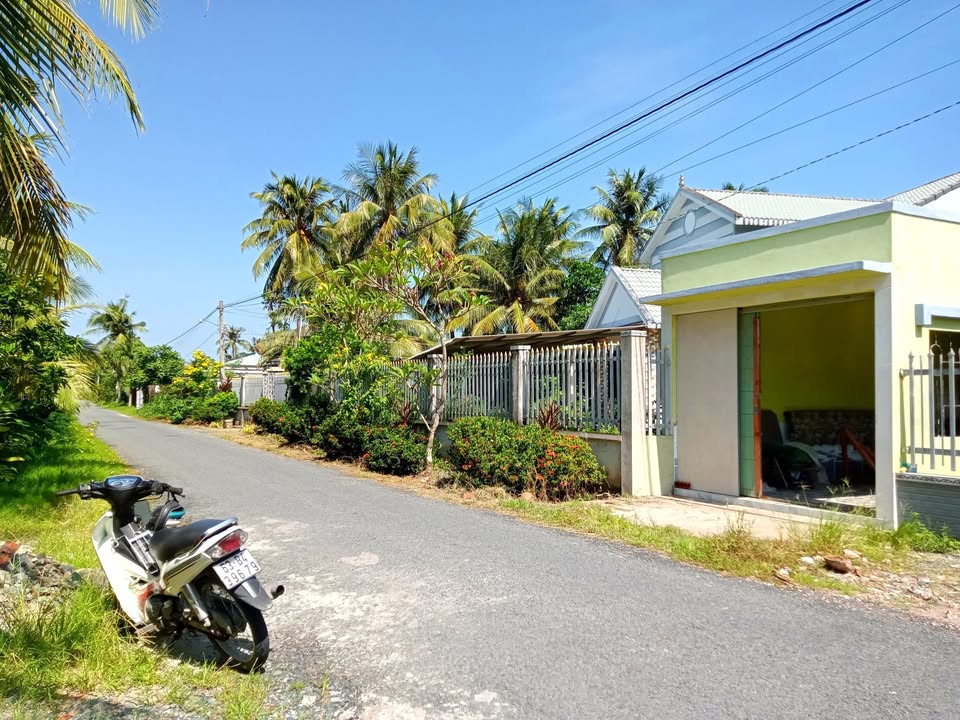 Bán đất nền 370m² mặt tiền đường nhựa Gò Công Tây, Tiền Giang - 1.1 tỷ