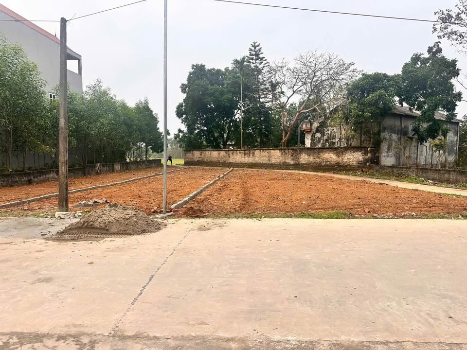 Bán đất thổ cư Việt Ngọc, Tân Yên 100m² - Sổ hồng sẵn, gần tỉnh lộ 297