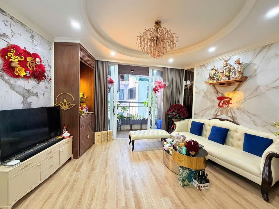 Căn hộ Giải Phóng Đống Đa 109m² - Full nội thất cao cấp, sổ đỏ chính chủ!