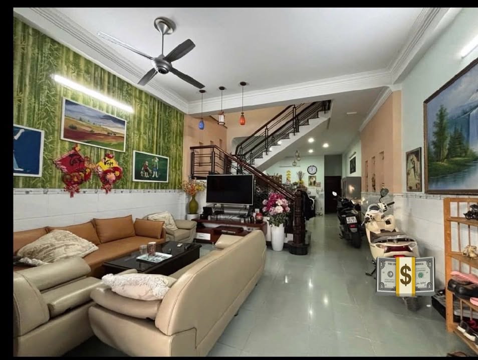 Bán nhà Đình Phong Phú Thủ Đức 112m² giá 10.7 tỷ - Ô tô vào tận nhà!