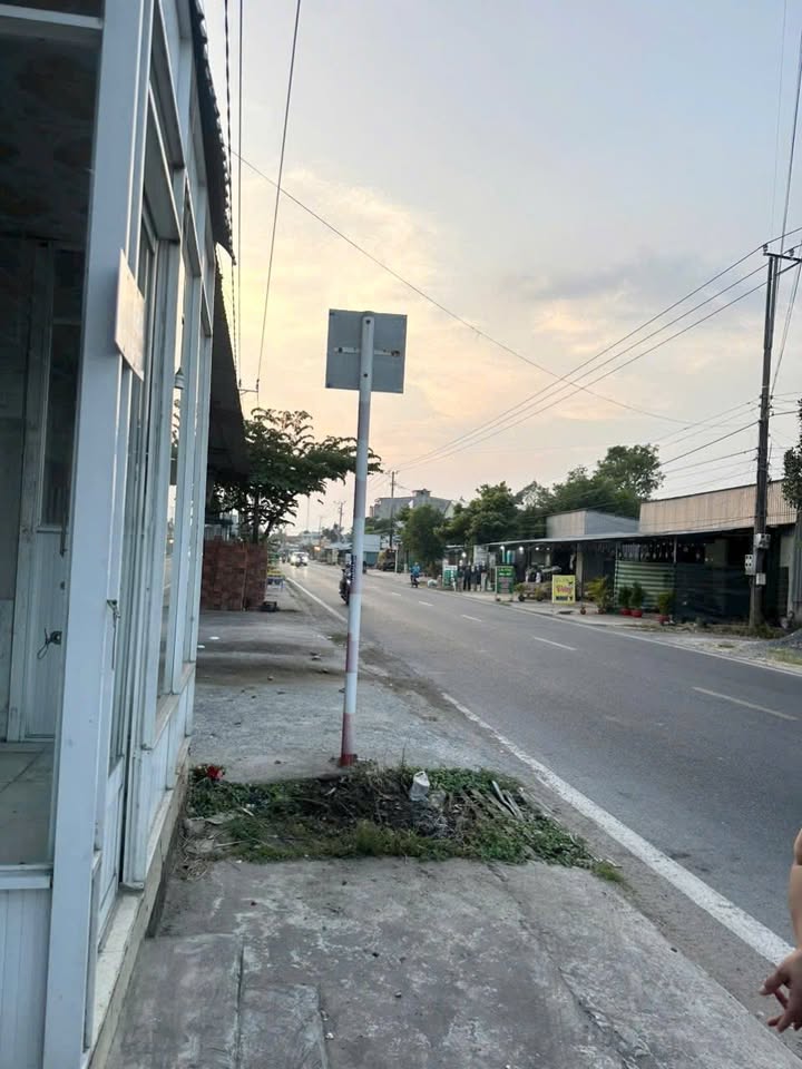 Bán nhà mặt tiền đường 30/4 Cao Lãnh 117m² giá 2 tỷ kinh doanh tốt