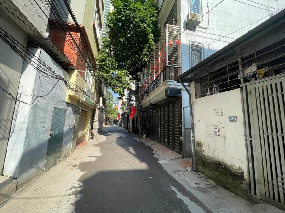 Nhà riêng Đại Mỗ 30m² - Ngõ thông ô tô vào tận nhà, ở ngay!