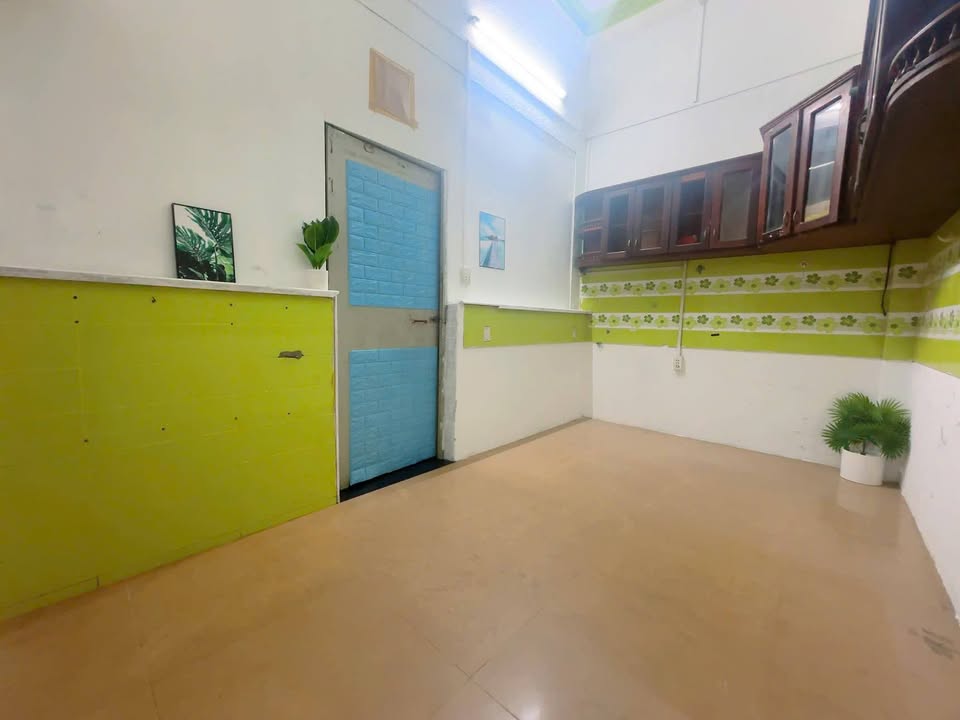 Phòng trệt Đường 76 P.10 Q6 giá 1.9 triệu - Không chung chủ, ở ngay!