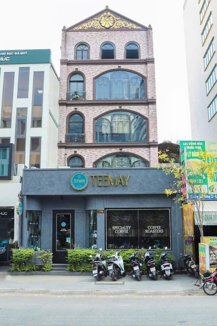 Nhà Phố Cộng Hoà, Tân Bình 240m² - Dòng tiền ổn định 400 triệu/tháng