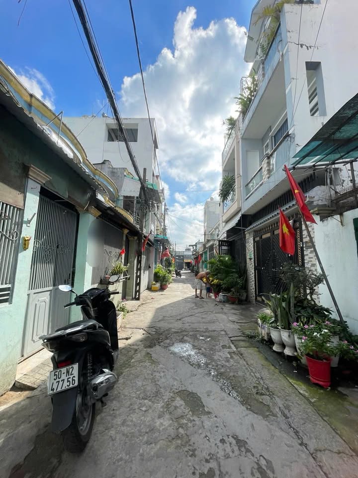 Nhà riêng Quận Bình Tân 58m² giá 4.5 tỷ - Sổ hồng sẵn!