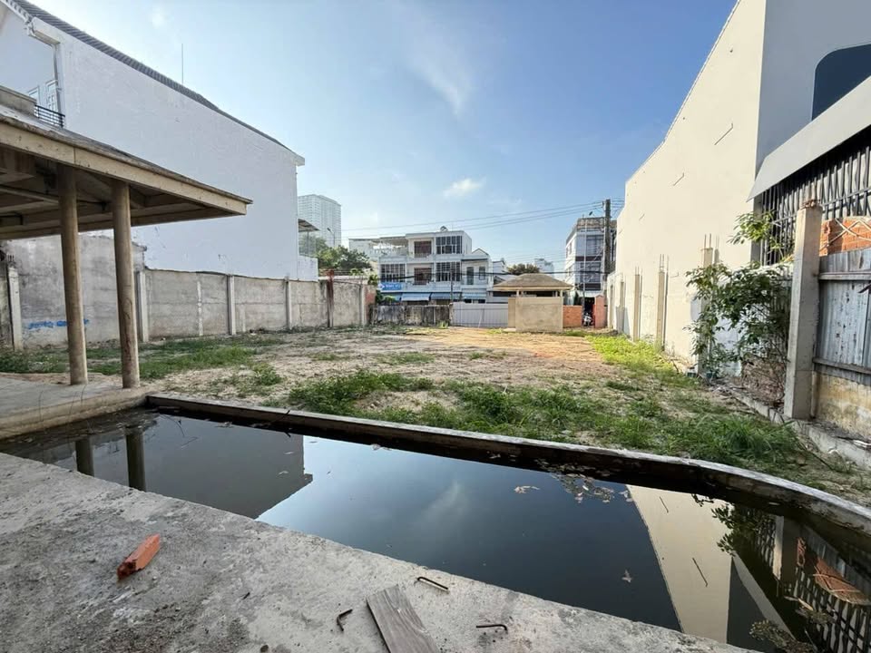 Mặt Bằng Kinh Doanh Đặng Tất Nha Trang 1700m² - Sẵn Sàng Kinh Doanh Đa Ngành